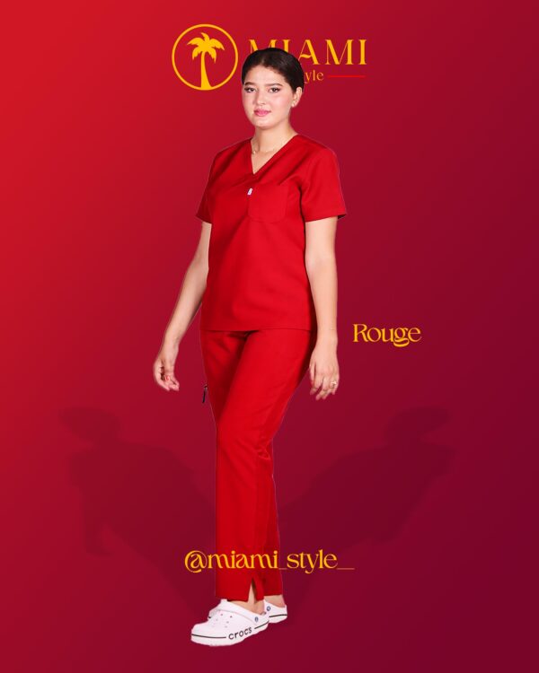 tenues-medicale-rouge